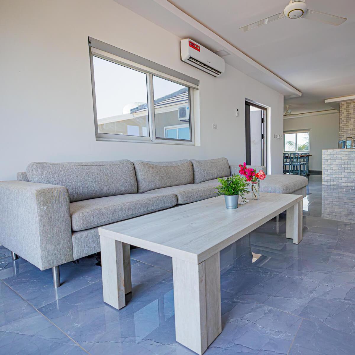 Ocean Villa Heights Brufut Dış mekan fotoğraf
