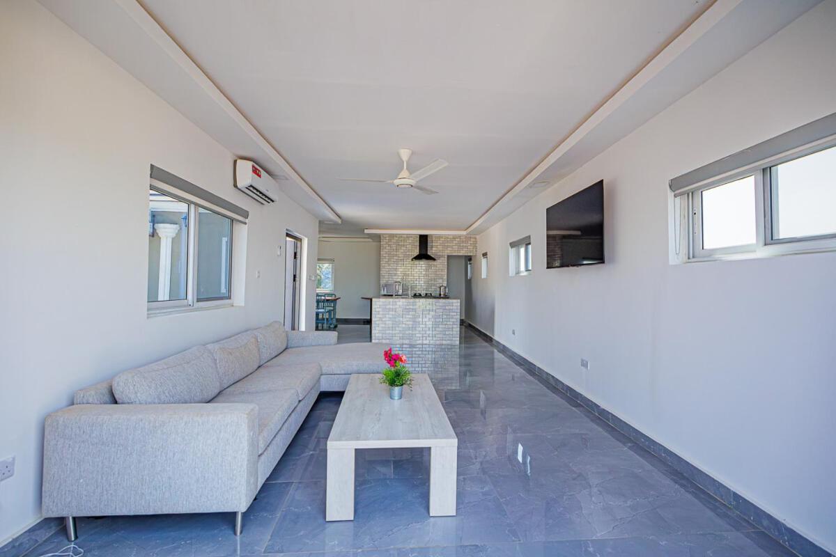 Ocean Villa Heights Brufut Dış mekan fotoğraf