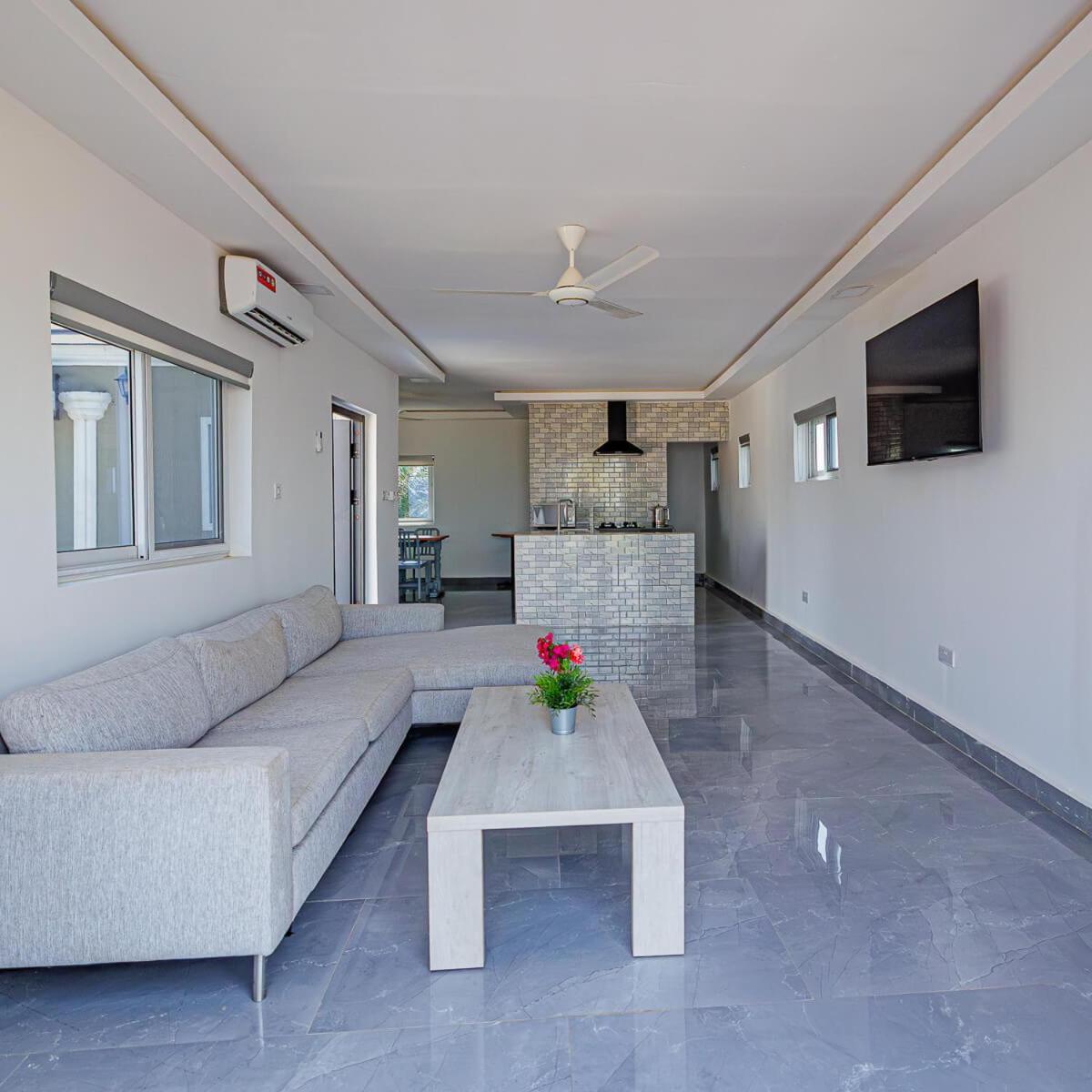 Ocean Villa Heights Brufut Dış mekan fotoğraf